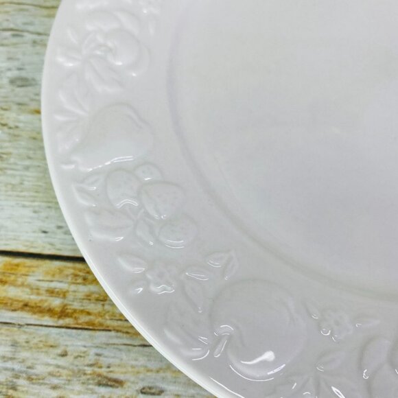 Thomson Pottery FRUIT GARDEN Embossed Fruit White Earthenware Salad Plates Set 4 - Picture 14 of 16